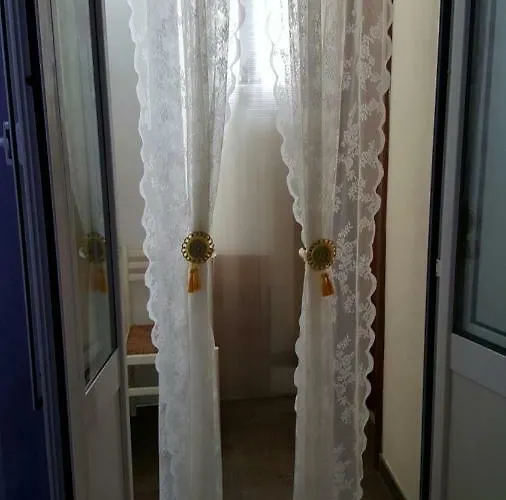 Tagliaferri Lucia Konukevi 4*
